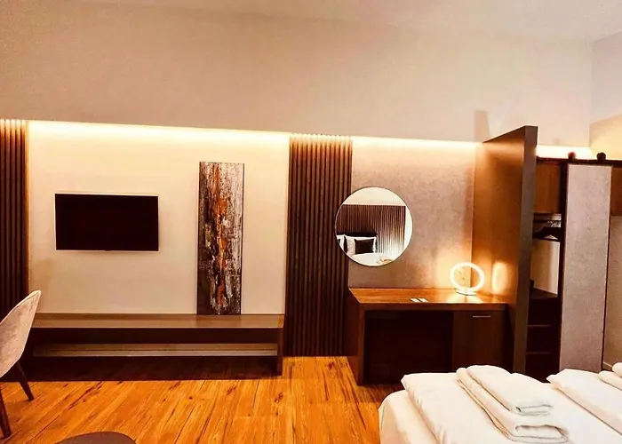 Akropolis Hotel