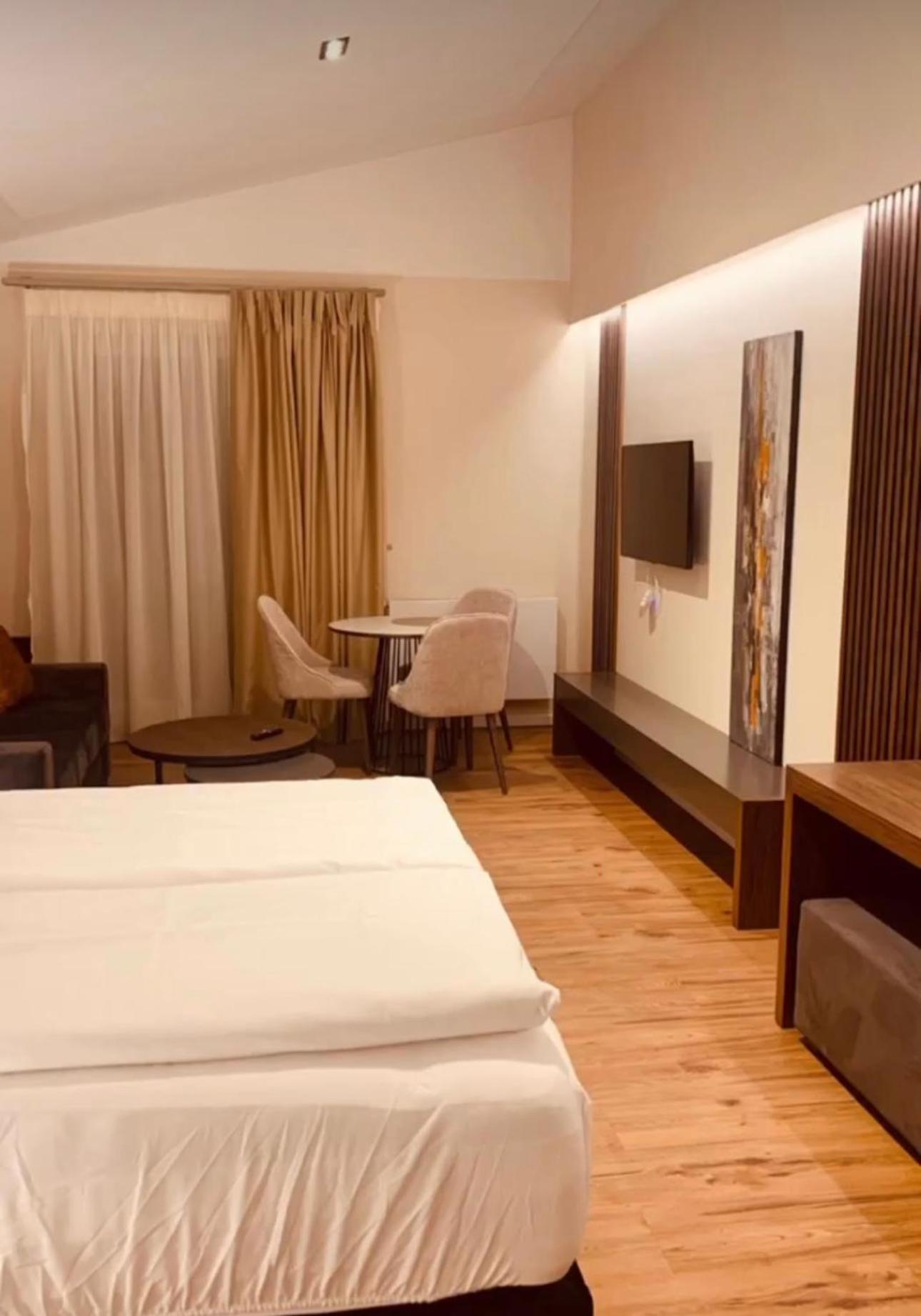 Hotel Akropolis